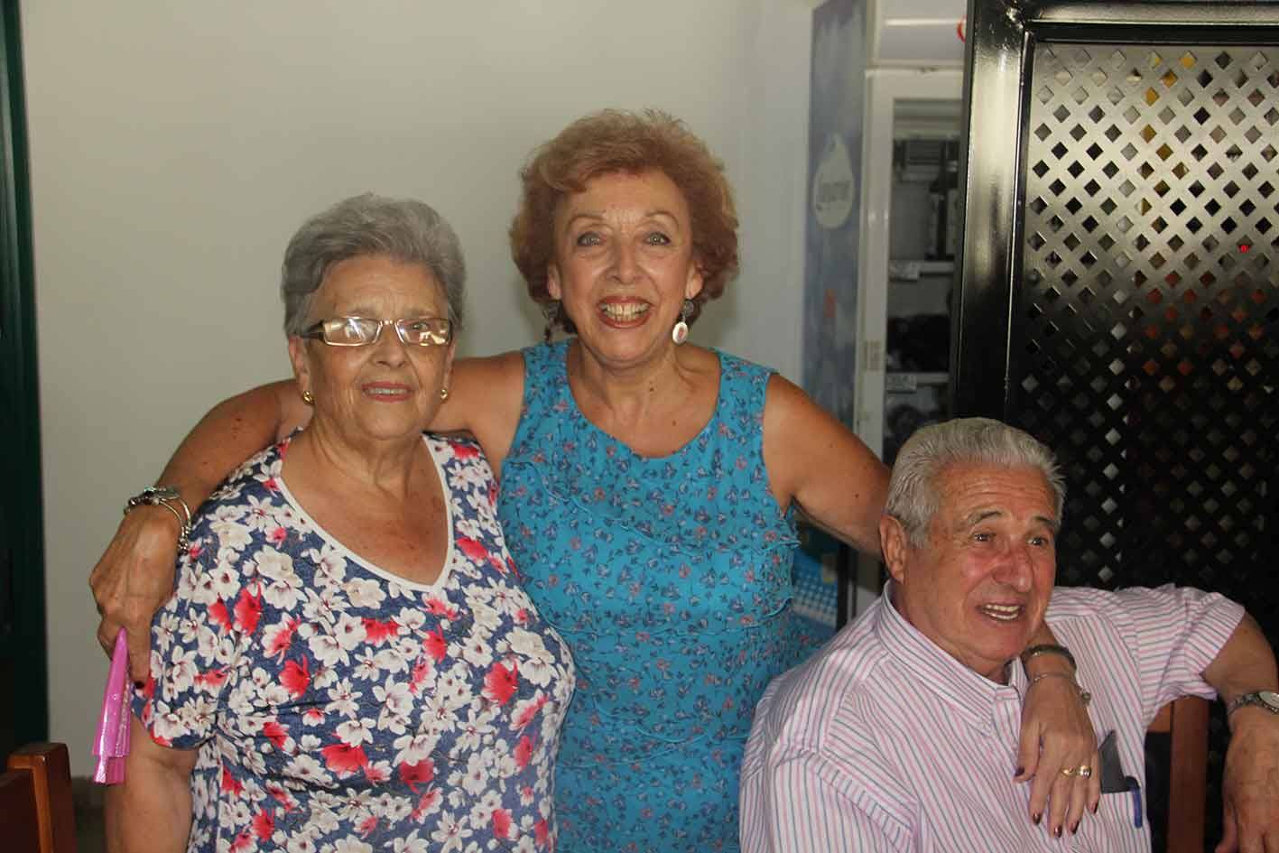 Fotos del Primer reencuentro familia Mellado-Serrano en Cabra.
